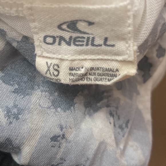 Sheer White O’Neil Tee with Graphic - Picture 4 of 4